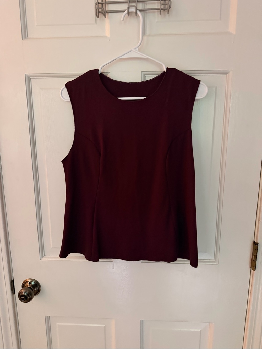 H&M Sleeveless Tank Top in Burgundy